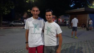 Gianni Tomaghelli con la t-shirt Fisio 2000 alla Stra Arquata 2015.